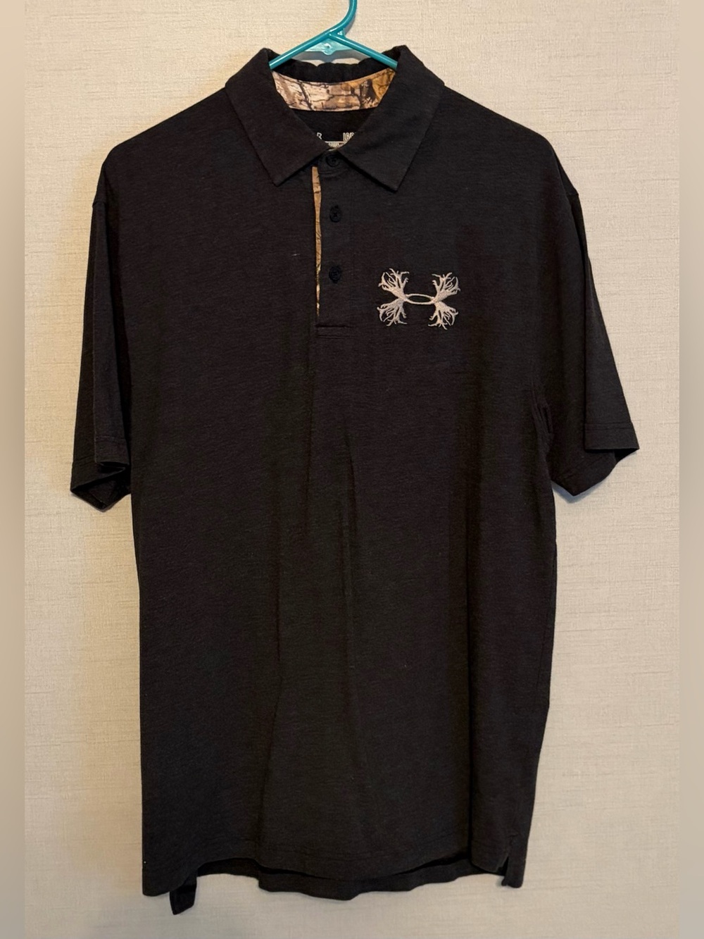 Men’s Large Loose Fit Under Armour Polo